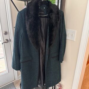Elegant Black Faux Fur Trimmed Coat banana republic